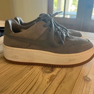 Nike Air Force One platform